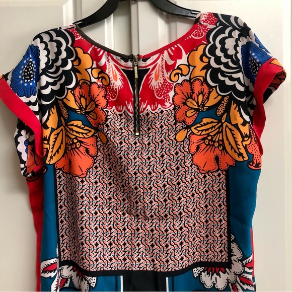 Express Multicolored Beautiful Top (RARE) - Picture 6 of 7